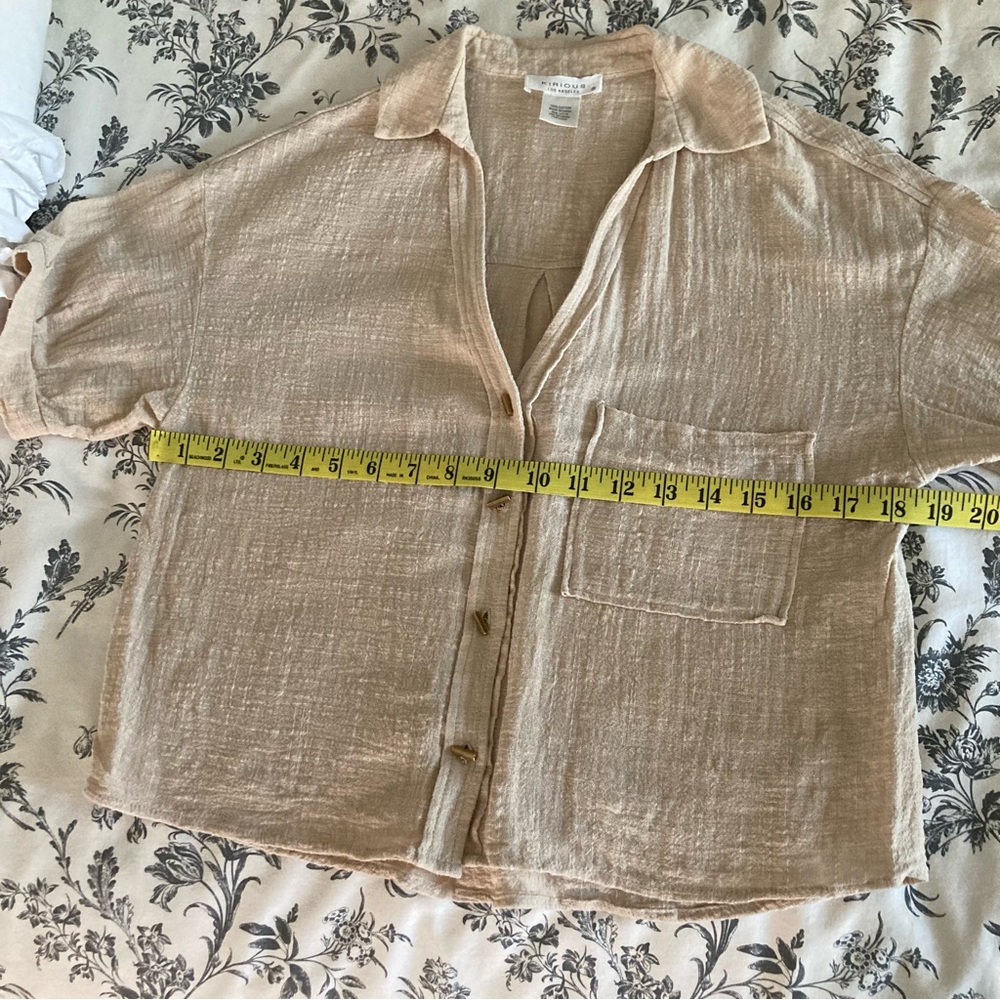 KIRIOUS Los Angeles / Neutral Beige Cotton puff sleeve button down top - Picture 6 of 11